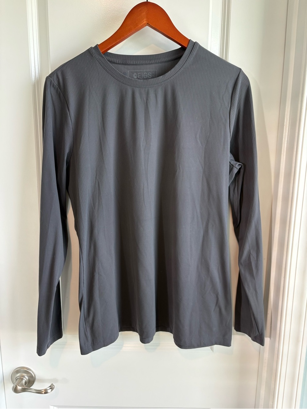FIGS UnderScrub Long Sleeve Rib Knit Gray Shirt XL